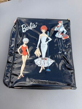 Rare VTG 1963 Barbie Vinyl barbie case Bag in black with OG Retro Dollls